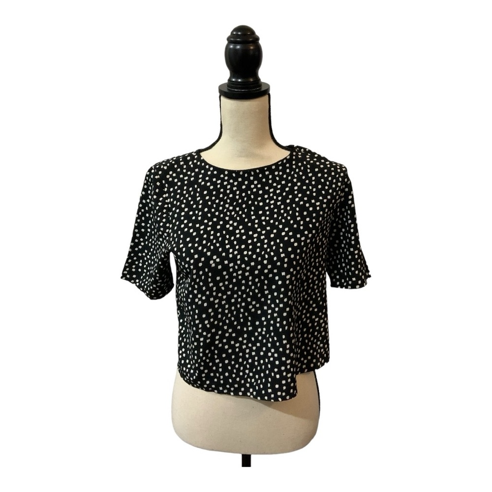 Ann Taylor Black and White Layered Short Sleeved Top - Size XS